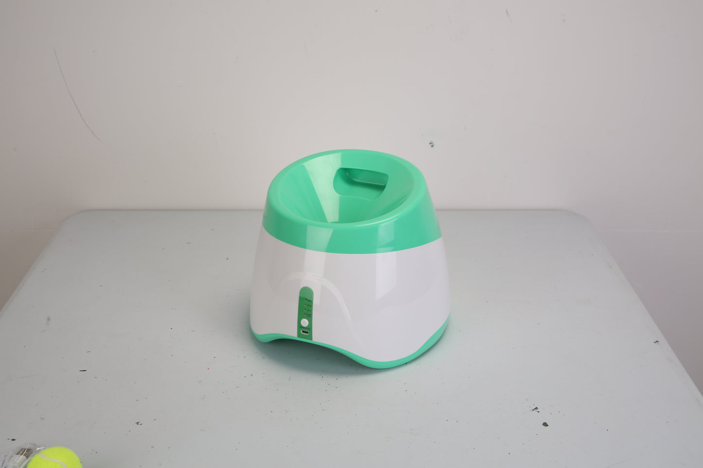1Pc Automatic Dog Ball Launcher With 6 Tennis Balls